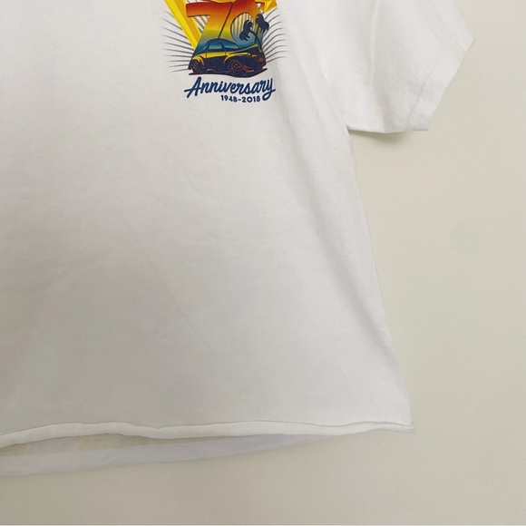 In n Out Burger • Cropped 70th Anniversary Graphic Tee - Picture 4 of 7